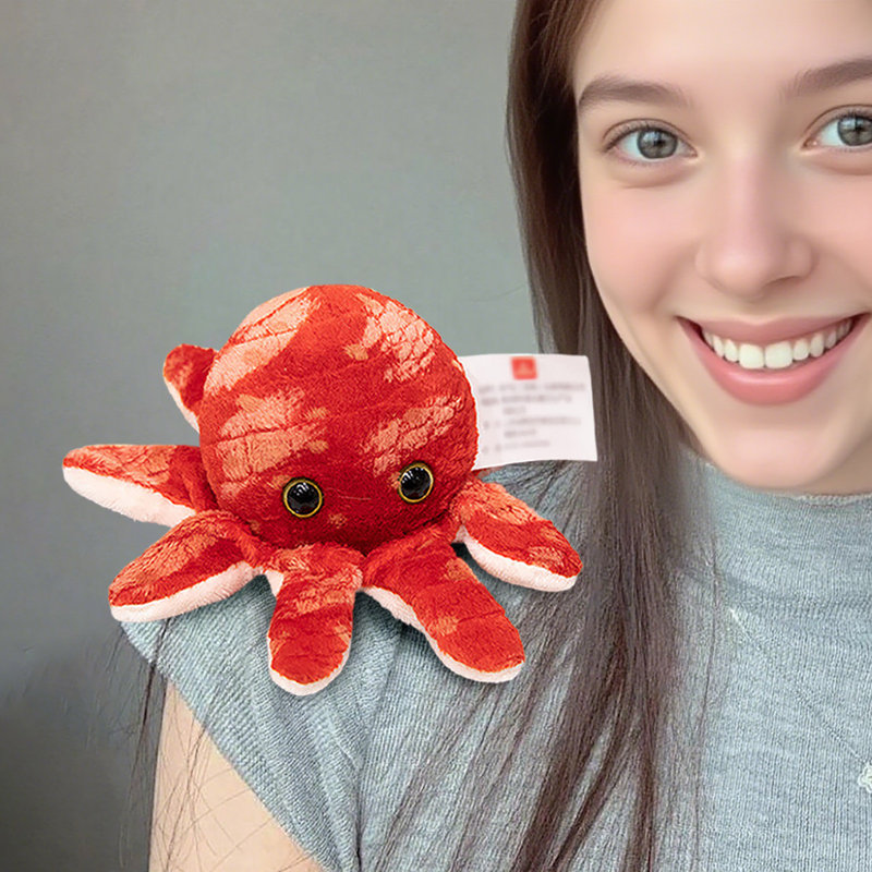 Poupée magnétique en peluche mignonne qui se cramponne à votre compagnon pour les enfants