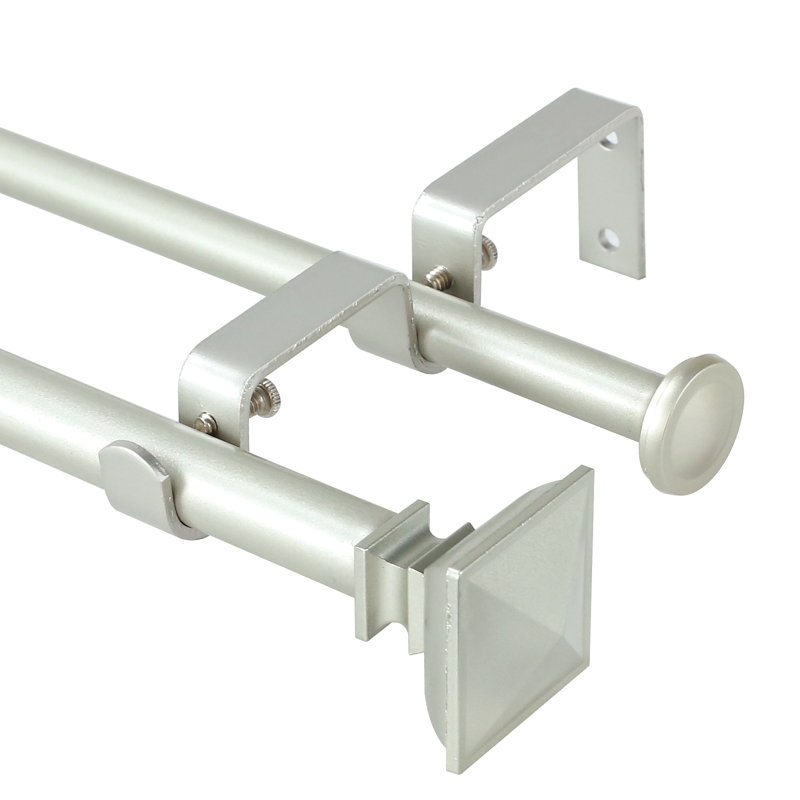Tringle à rideaux double réglable Signorelli, H 0,625 po x l 120 po x P 0,625 po, Étain