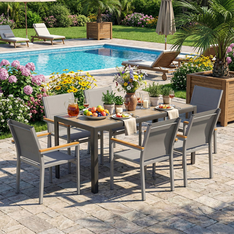 Ensemble de 4 chaises de patio empilables, ensemble de chaises de salle à manger en aluminium empilable avec accoudoirs matelassés en textilène et WPC, siège de 17 po de hauteur, toutes saisons pour patio, balcon, bord de piscine et restaurants, gris