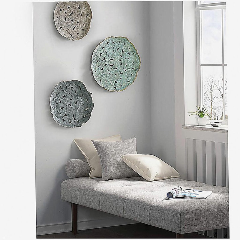 Textured Feather 3-piece Metal Disc Wall Decor Set
