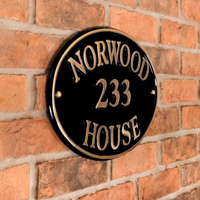 Neuber Oval Wall Plaque