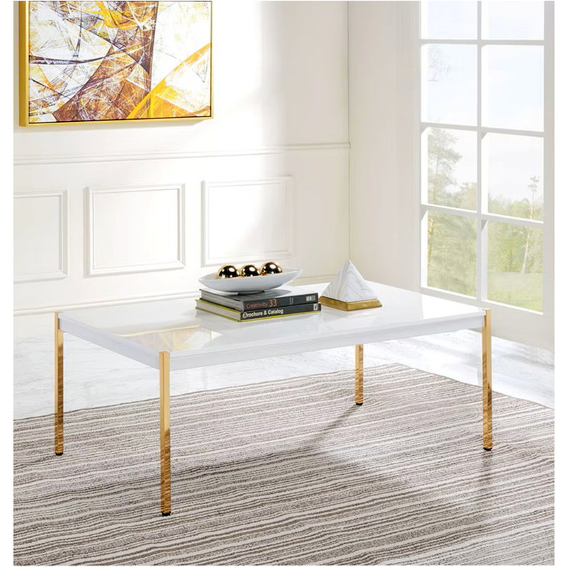 Table basse avec plateau en bois, table rectangulaire avec pieds tubulaires en métal
