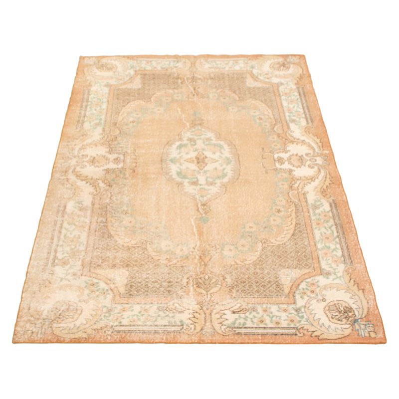 Tapis brun clair Antalya 5 pi 5 po x 8 pi 11 po