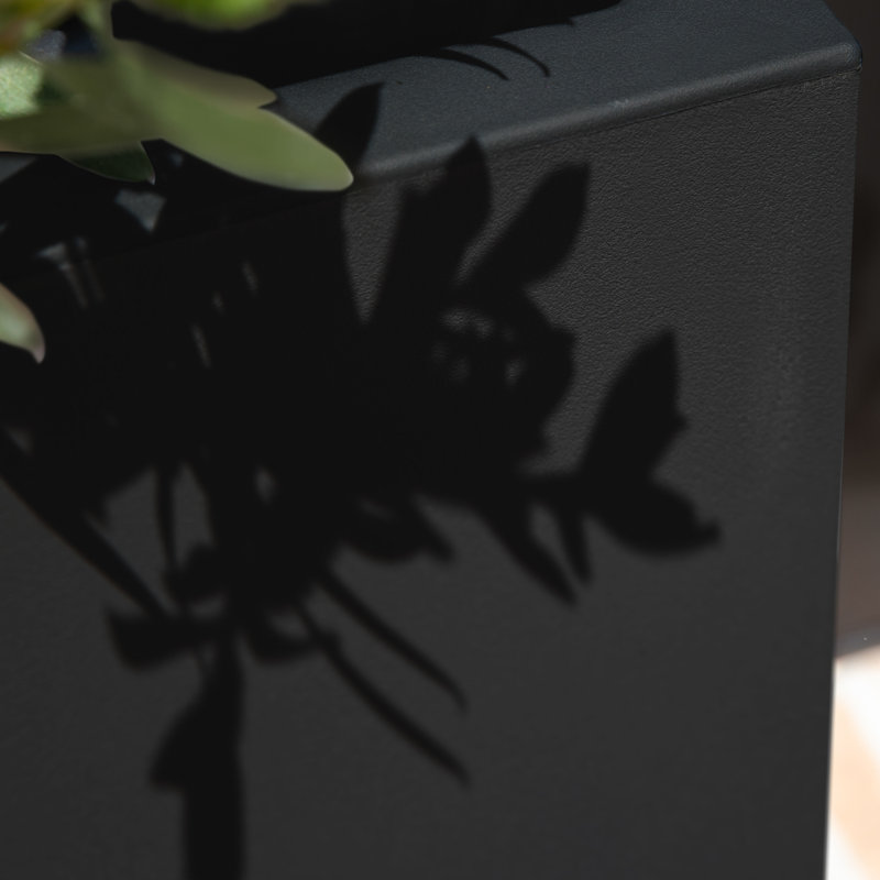 Pot à fleurs à piédestal Block Series, H 26 po x l 13,5 po x P 13,5 po, Noir
