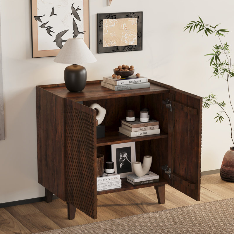 Armoire rustique en bois de manguier avec motif cannelé