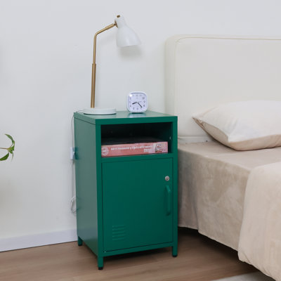 Armoire de rangement de table de chevet en métal de 26 po de haut avec verrou Katorra