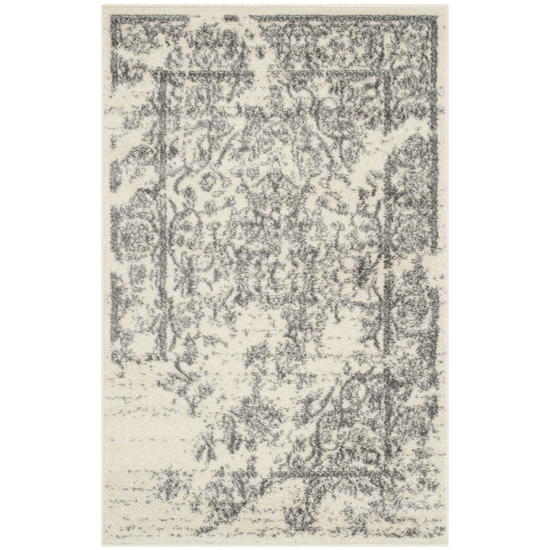 Nicarla Performance Oriental Rug, Rectangle 2'6" x 4'