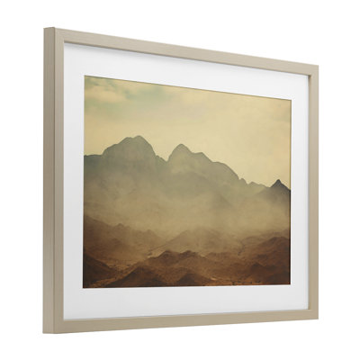 «Hazy Desert Mountain», reproduction encadrée sous verre, design by Creative Studio