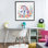 Giclée encadrée de licorne colorée avec des fleurs, design by Creative Studio