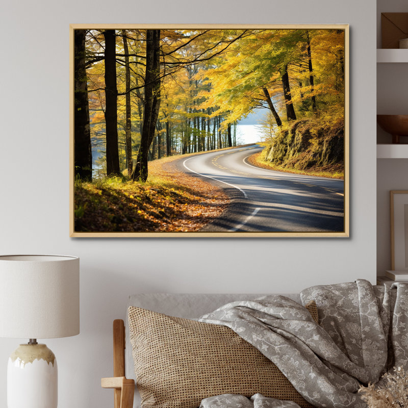 «Autumn's Road Into The Forest III» - art mural route, Cadre flottant brun, H 34 po x l 44 po x P 1,5 po