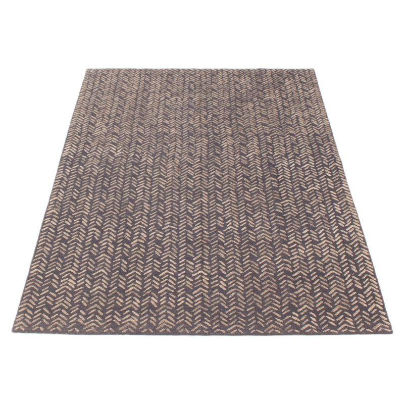 Tapis noir unique 5 pi 1 po x 8 pi 1 po Grogan