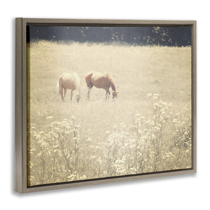 Paire de chevaux, pâturages, encadrement doré, art mural sur toile par Graffi * Tee Studios, Cadre flottant orme Montalcino