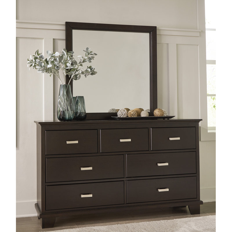 Lit à panneau, commode, miroir, commode et table de chevet Covetown, Grand lit
