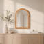 Miroir mural brun jaunâtre de 24 po x 36 po avec cadre en bois massif perlé, miroir rustique de décor de ferme pour entrée, salle de bain et salon