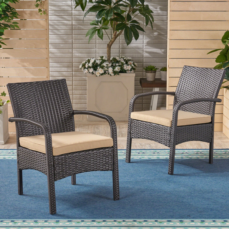Sièges de patio modernes: chaise Kd au ton brun clair et tropical