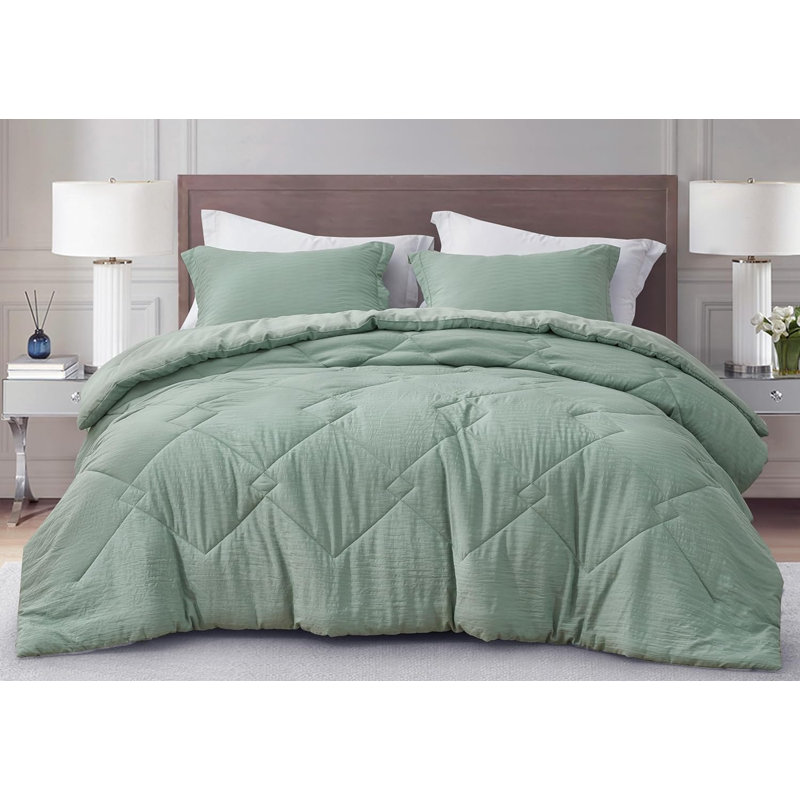 Hugo 3-Piece Polyester Jacquard Lightweight Thin Comforter Set, Sage Green, Queen Comforter + 2 Standard Shams