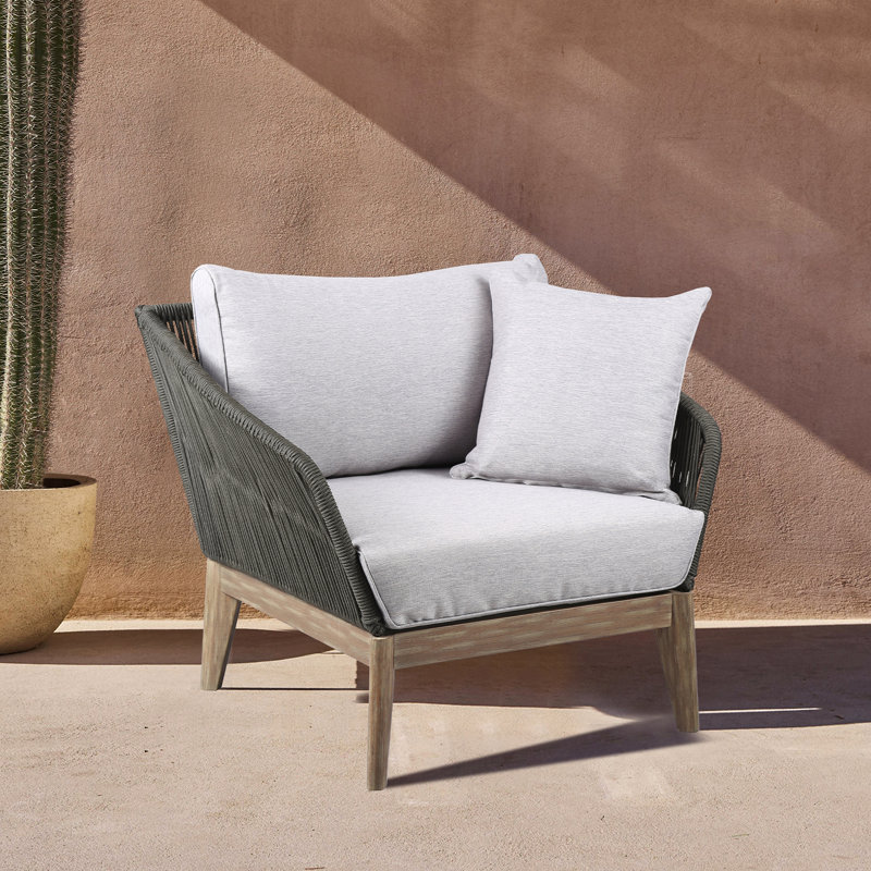 Fauteuil club d'extérieur en bois d'eucalyptus Chakiya, Beige/noir