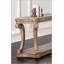 Table de canapé de style transitionnel avec grande tablette ouverte, pieds à volutes et moulures dentelées pour des espaces de vie élégants