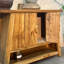 Armoire de vestibule de style antique