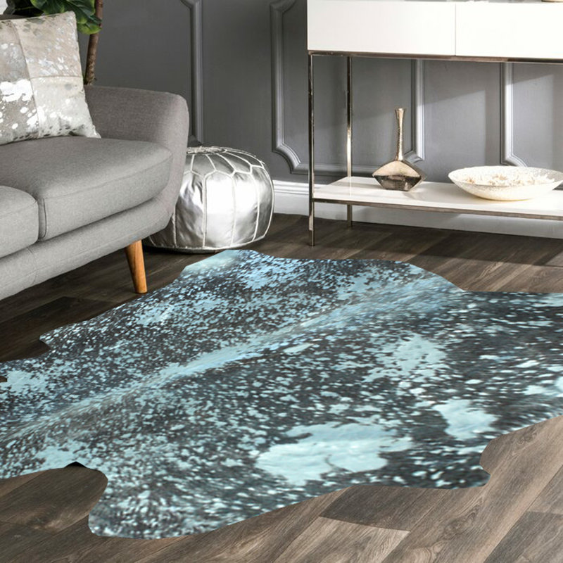 Shoemaker Novelty 150 cm x 200 cm Animal Print Cowhide Area Rug