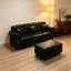 Canapé Chesterfield 82,6 po rembourré en similicuir avec garniture cloutée et accoudoirs roulés, canapé de style Mid-Century moderne capitonné avec boutons capitonnés, noir-128497039