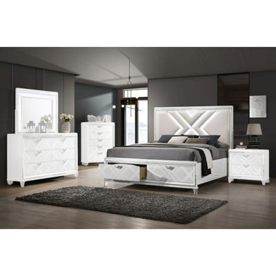 Helfer Platform Bed