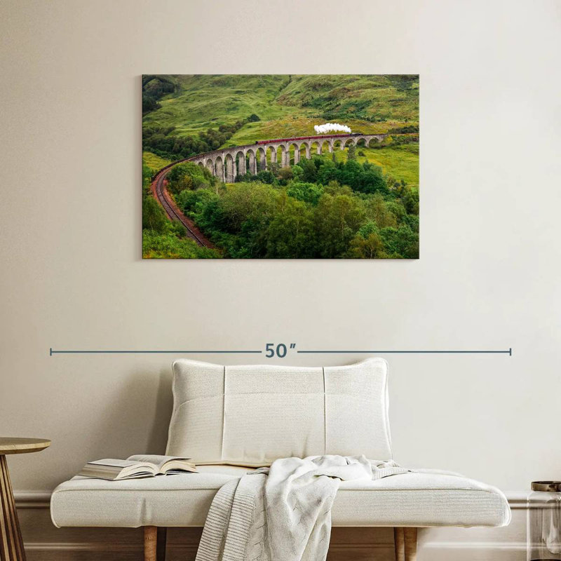 Lilie Glenfinnan Viaduct Landscape