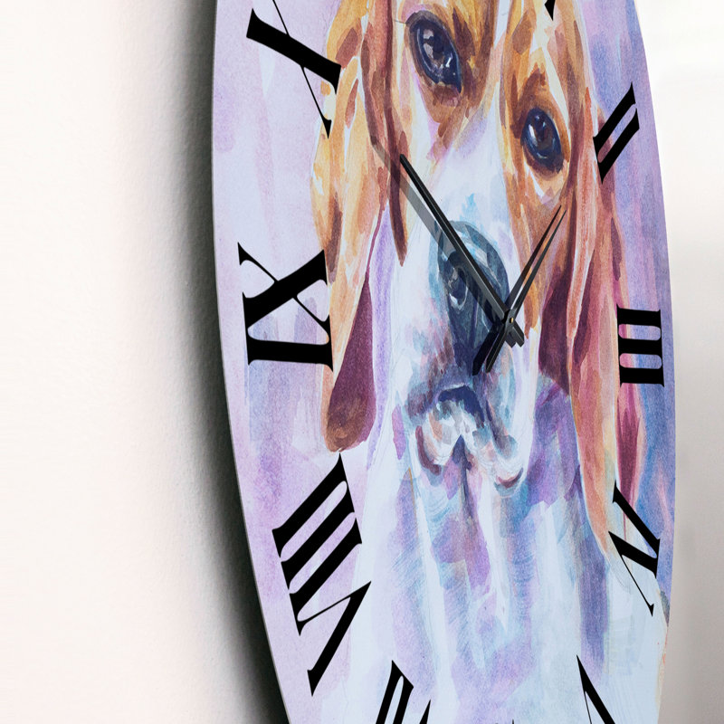 Portrait d'un chien beagle sur fond blanc - horloge murale traditionnelle, Moyen