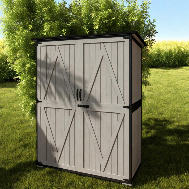 Remises spacieuses, ferme moderne en bois et acier pour le patio