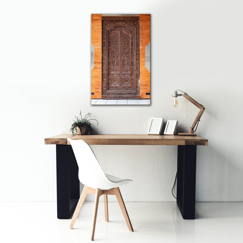 «Door - Carved on Bali» par Epic Portfolio, art mural sur toile, H 40 po x l 26 po x P 1,5 po