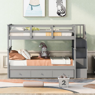 Lit superposé Twintwin, gris. Matériau du cadre. Maximisez l'espace dans la chambre à coucher. Trois tiroirs pratiques. Lit gris sécuritaire avec tiroirs. Solide et stable. Organisation idéale pour la chambre à coucher.