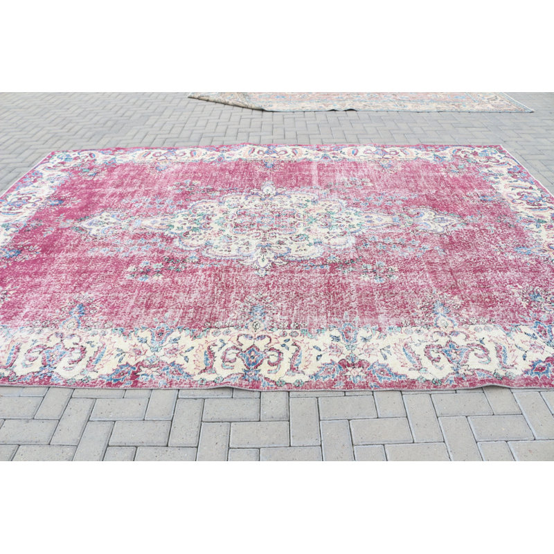 Tapis turc surdimensionné fait à la main de couleur mauve vif idéal pour ajouter une touche rétro à votre salon ou chambre à coucher