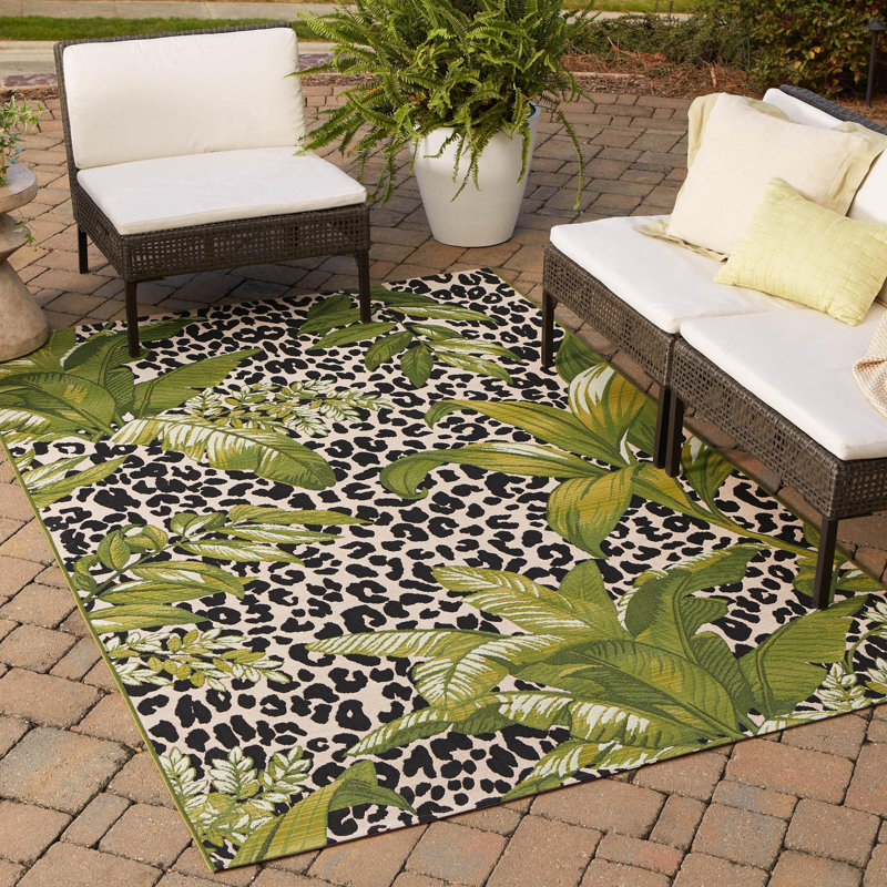 Asuna Green Andromeda Indoor/Outdoor Modern Rug, Rectangle 2' x 3'