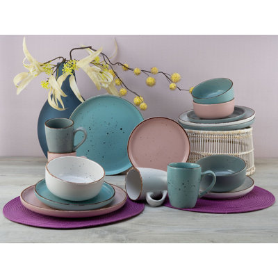 16 Piece Bone China Dinnerware Set, Service for 4
