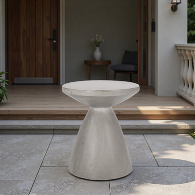 Table d'appoint d'extérieur en béton léger