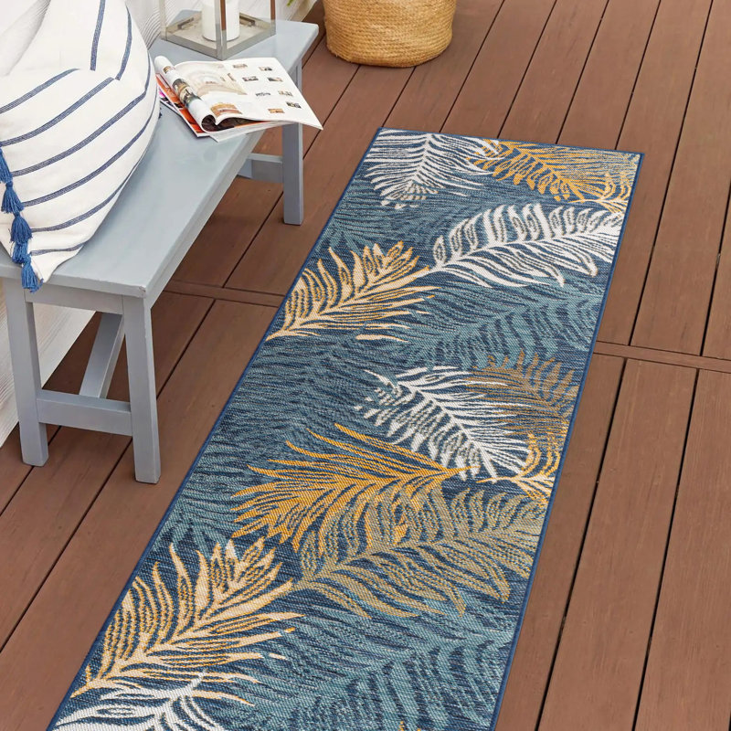 Gryta Coastal Casual Palm Frond Reversible Machine-Washable Cream/Navy Indoor/Outdoor Rug, Runner 2' x 8'