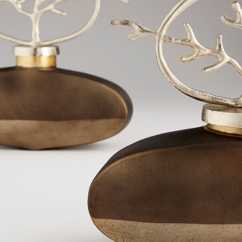 Viewleaf Figurines & Sculptures, 14.5" H x 14.5" W x 3.75" D