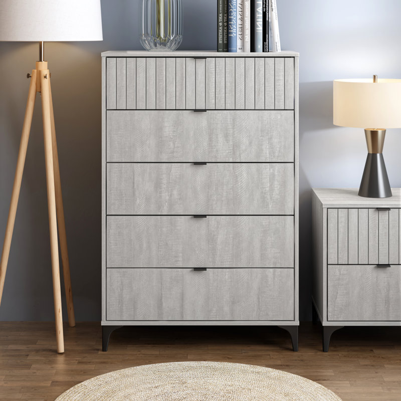 Commode 5 tiroirs 31,7 po Norcross, Gris poudré
