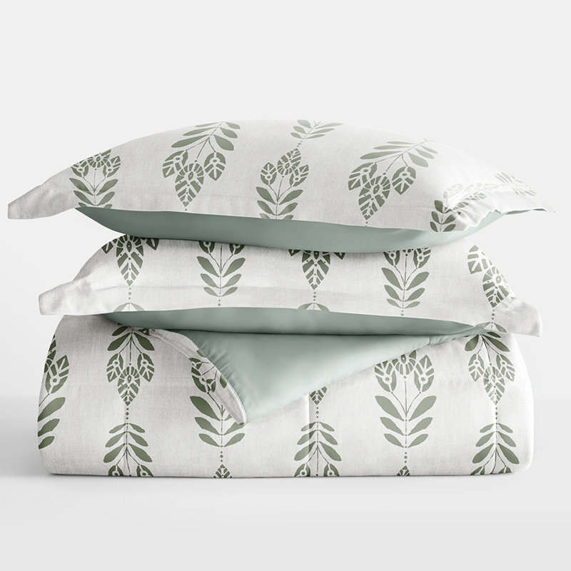 Twin White Down Alternative Microfiber Reversible Comforter Set