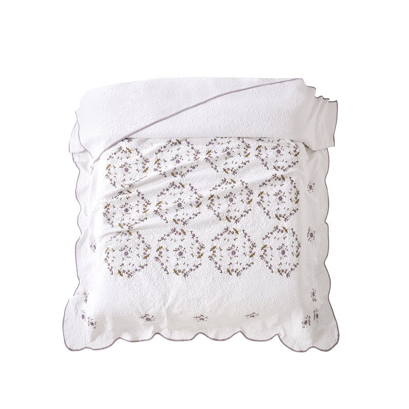 Couvre-lit simple à motif floral festonné brodé Gwen, Ensemble de courtepointe très grand