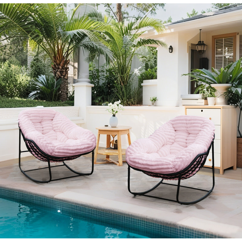 Chaises berçantes, Rose