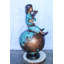 Statue de lecture en bronze de fille sur le dessus du monde de la collection Nifao, 27 po x 26 po x H 53 po