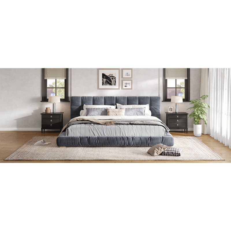 Très grand lit plateforme en velours avec tête de lit capitonnée, lit moderne à profil bas avec support à lattes robuste, pas de sommier tapissier, lit moelleux de luxe pour la chambre à coucher, gris