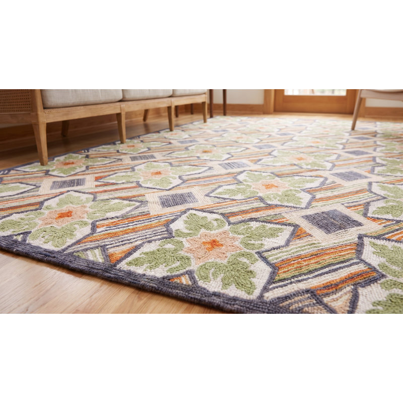 Flatweave Wool Floral Indoor Rug, Rectangle 6' x 9'