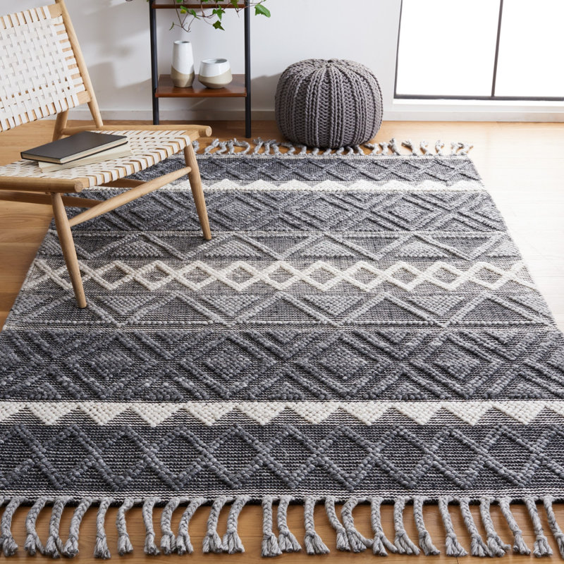 Baltierra Hand Woven Wool/Cotton Geometric Rug in Charcoal/Ivory, Rectangle 5' x 8'