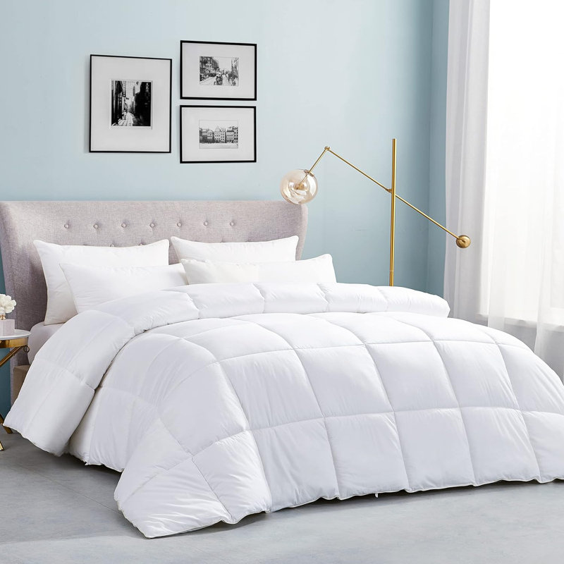 All Season Microfiber Down Alternative Comforter, Queen