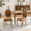 Ensemble de 2 chaises de salle à manger en similicuir en similicuir avec cadre clouté, cadre en bois massif de style français, pieds en bois, mousse à densité, intérieur en acier à ressorts, ensemble de 2