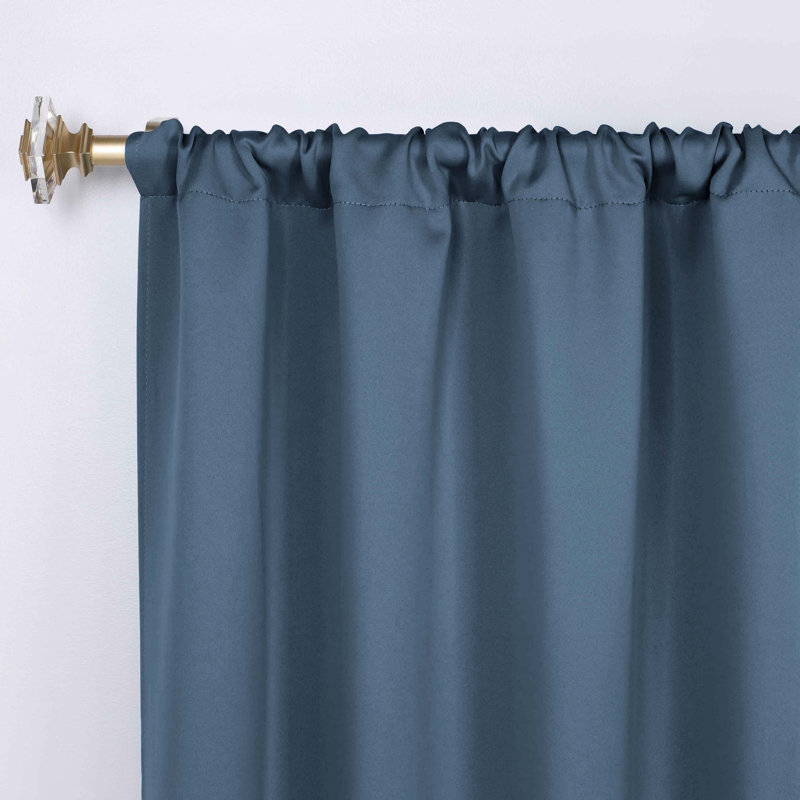 Paire de rideaux obscurcissant avec passe-tringle Moriah Millendon, Denim Blue, 26" W x 84" L