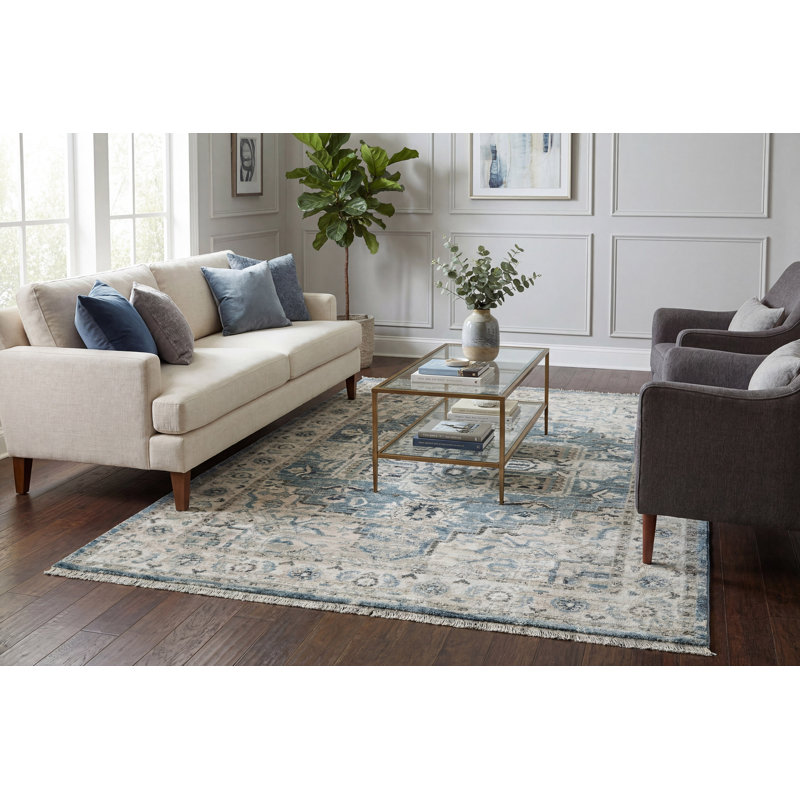 Omarion Oriental Indoor Rug, Rectangle 2' x 3'11"
