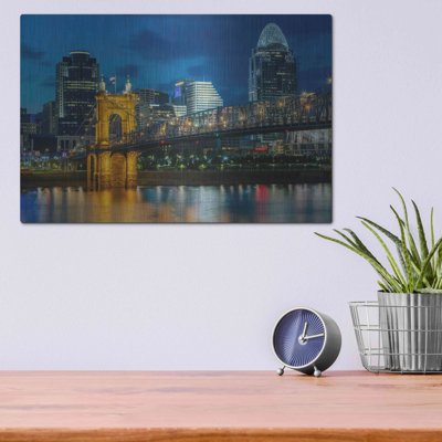 "Cincinnati" par AKG